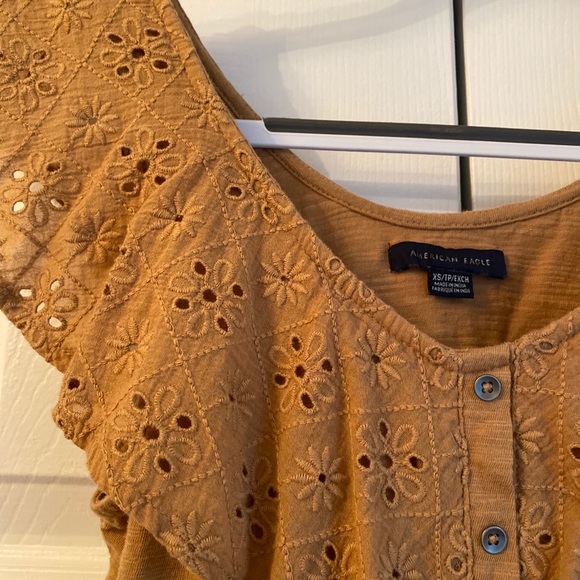 American Eagle Off the Shoulder Crop Top Size XS - Picture 2 of 2